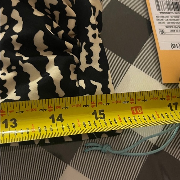 New Kona Sol Women’s High Neck Bikini Top Black Cream Beige Size XL NWT - Picture 12 of 13